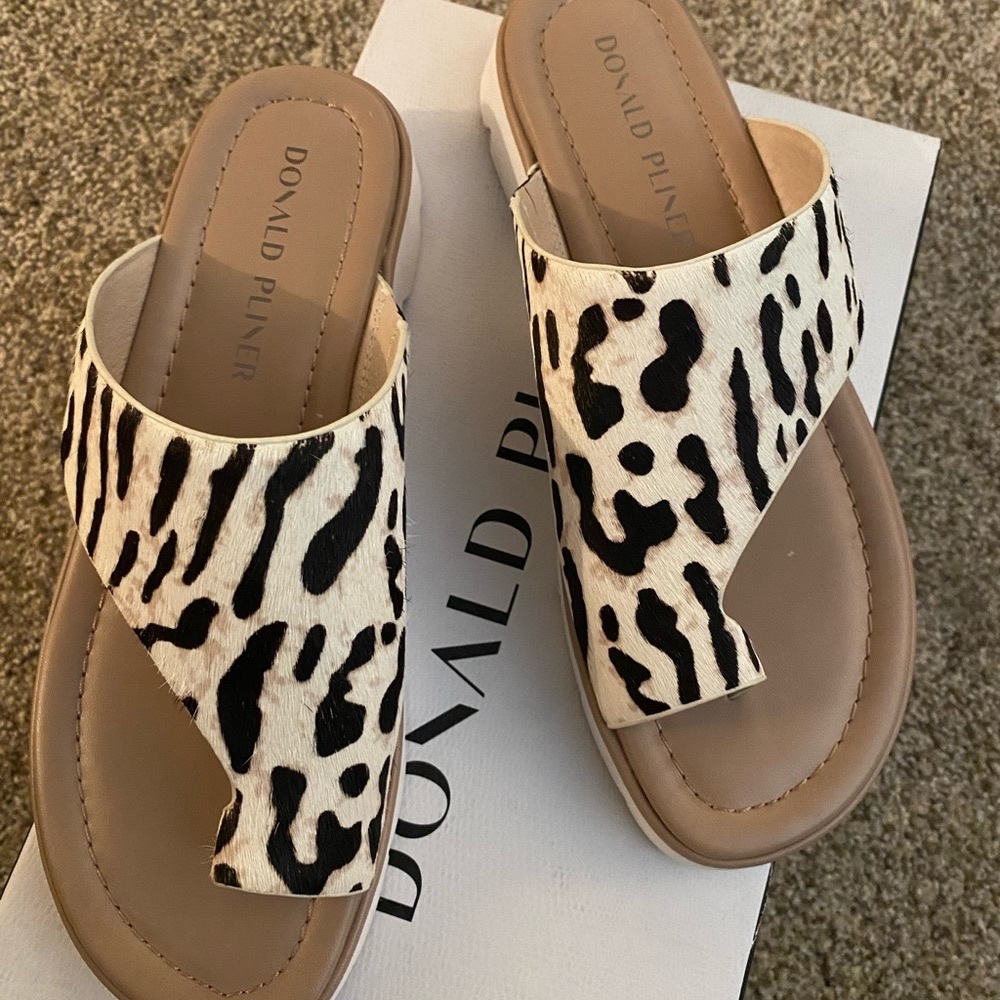Size 7 Donald pliner Sandals